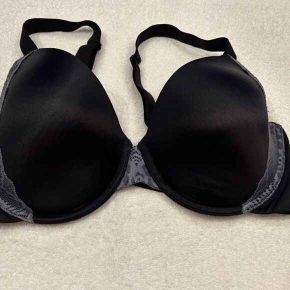 Vanity Fair 40C black with silver trim lightly lined bra 2 hook close - Picture 1 of 5
